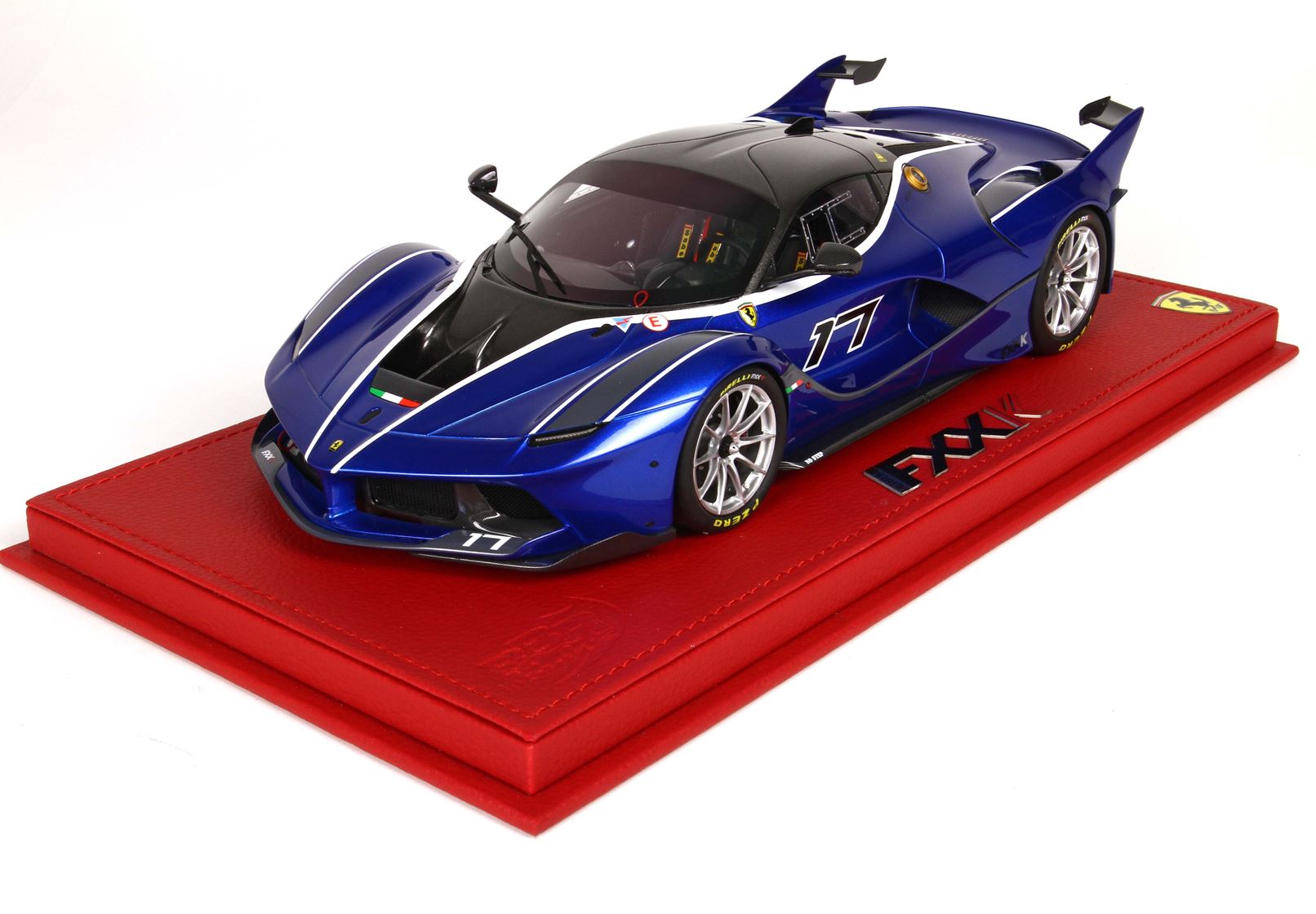 Ferrari FXX синяя